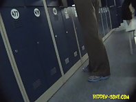 Lo761# Voyeur video from locker room
