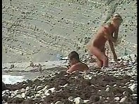 Nu334# Voyeur video from nude beach