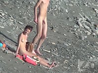 Nu1511# Another young couple appeared on the beach. They immediately hit the lens Nude beach voyeu