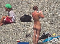 Nu1469# Naked boys and girls do not hesitate to show off their body. Nudist beach the perfect plac